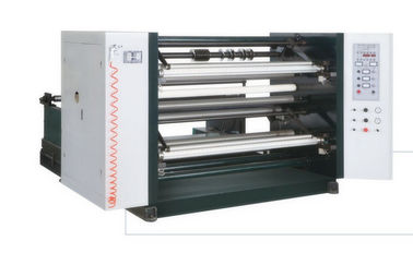 Máquina rebobinadora y cortadora de rollos de papel horizontal controlada por computadora de la serie WFQ-A